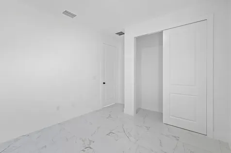 5271 Nw Mayfield Lane Port Saint Lucie FL 34983