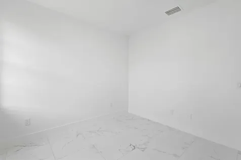 5271 Nw Mayfield Lane Port Saint Lucie FL 34983