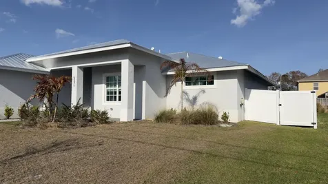 5271 Nw Mayfield Lane Port Saint Lucie FL 34983