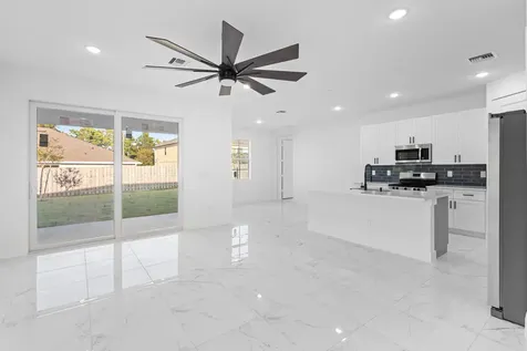 5271 Nw Mayfield Lane Port Saint Lucie FL 34983