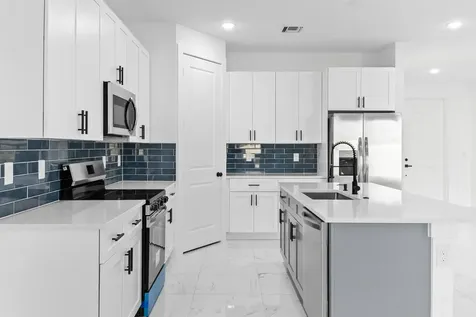 5271 Nw Mayfield Lane Port Saint Lucie FL 34983