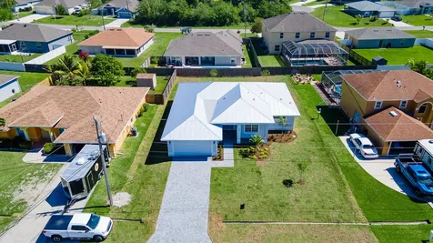 5271 Nw Mayfield Lane Port Saint Lucie FL 34983