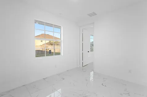 5271 Nw Mayfield Lane Port Saint Lucie FL 34983
