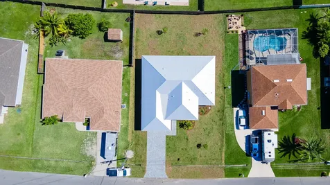 5271 Nw Mayfield Lane Port Saint Lucie FL 34983