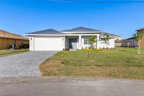 5271 Nw Mayfield Lane Port Saint Lucie FL 34983