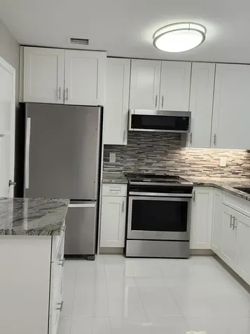 1919 Discovery Circle Deerfield Beach FL 33442