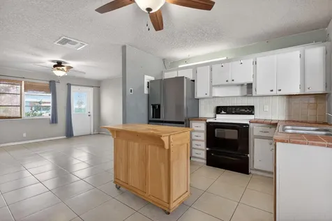 4561 Nw 16th Avenue Tamarac FL 33309