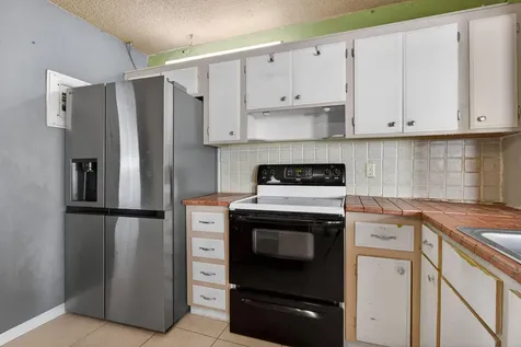 4561 Nw 16th Avenue Tamarac FL 33309