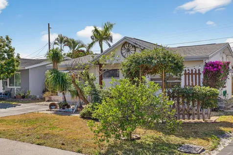 4561 Nw 16th Avenue Tamarac FL 33309
