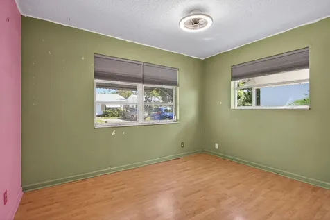 4561 Nw 16th Avenue Tamarac FL 33309