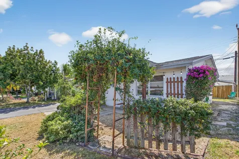 4561 Nw 16th Avenue Tamarac FL 33309