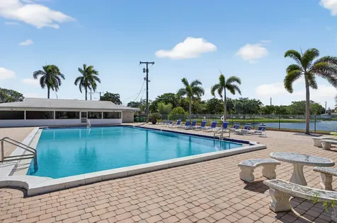 4561 Nw 16th Avenue Tamarac FL 33309