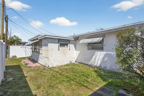 4561 Nw 16th Avenue Tamarac FL 33309