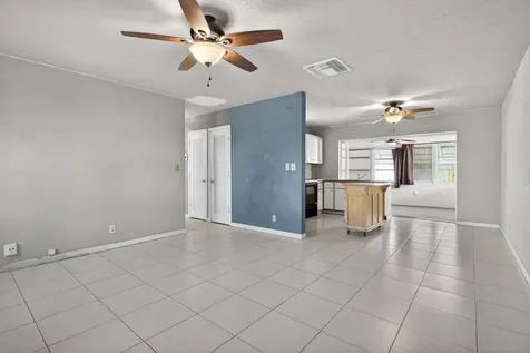 4561 Nw 16th Avenue Tamarac FL 33309