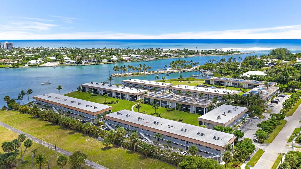 755 Saturn Street Jupiter FL 33477