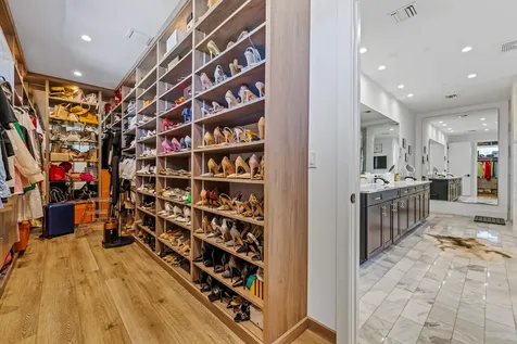 549 Ne 10th Avenue Fort Lauderdale FL 33301