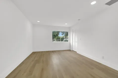 330 Pine Ridge Circle Greenacres FL 33463