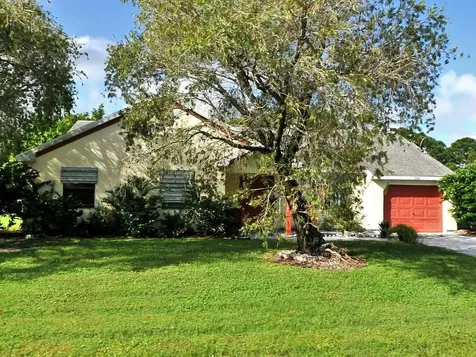 1366 Se Arenson Lane Port Saint Lucie FL 34952