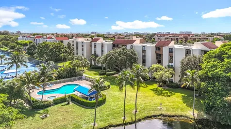 955 Egret Circle Delray Beach FL 33444