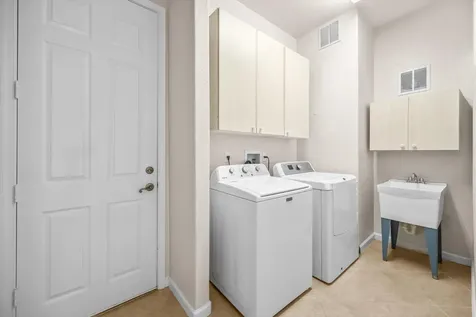 206 Nw Magnolia Lakes Boulevard Port Saint Lucie FL 34986