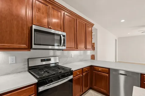 206 Nw Magnolia Lakes Boulevard Port Saint Lucie FL 34986