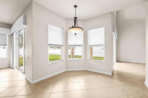 206 Nw Magnolia Lakes Boulevard Port Saint Lucie FL 34986