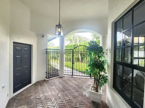 2800 Twin Oaks Way Wellington FL 33414
