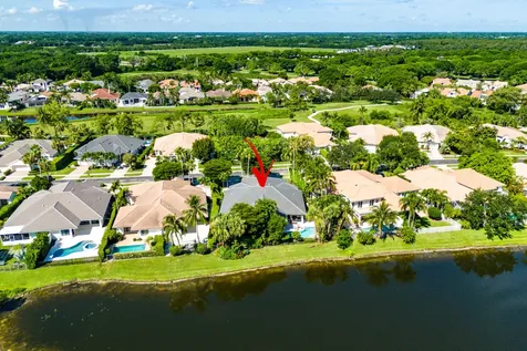 2800 Twin Oaks Way Wellington FL 33414