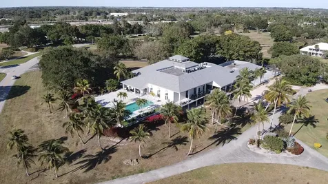 2800 Twin Oaks Way Wellington FL 33414