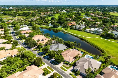 2800 Twin Oaks Way Wellington FL 33414