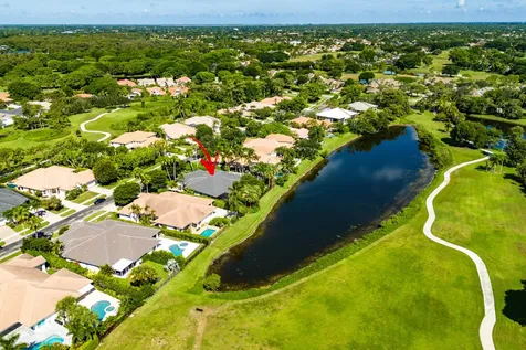 2800 Twin Oaks Way Wellington FL 33414