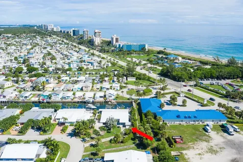 18 Aqua Ra Drive Jensen Beach FL 34957