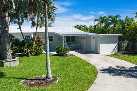 18 Aqua Ra Drive Jensen Beach FL 34957