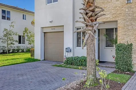 1010 Pioneer Way Royal Palm Beach FL 33411