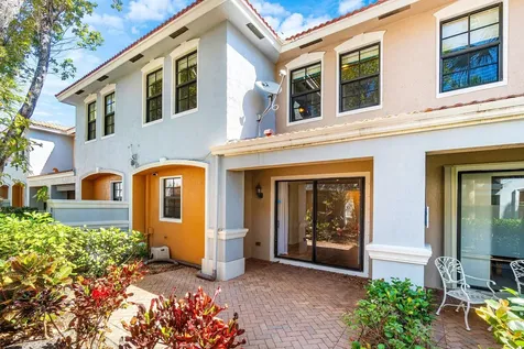 238 E Chrystie Circle Delray Beach FL 33484
