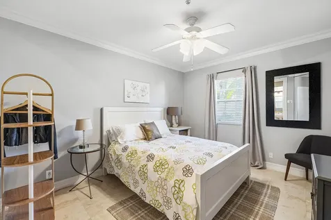150 Ne 6th Avenue Delray Beach FL 33483