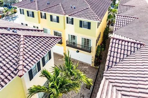 150 Ne 6th Avenue Delray Beach FL 33483