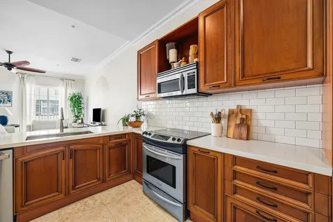 150 Ne 6th Avenue Delray Beach FL 33483