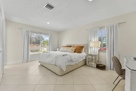 401 NE 10th Terrace Terrace Boca Raton FL 33432