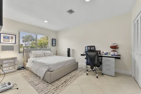 401 NE 10th Terrace Terrace Boca Raton FL 33432