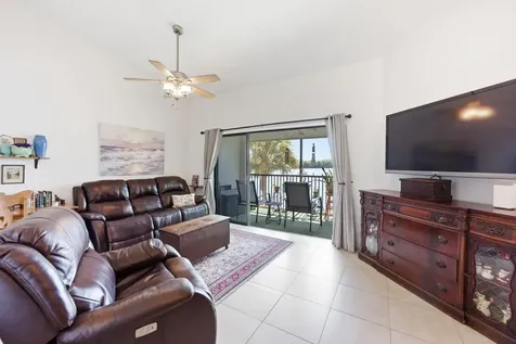 304 Liberty Court Deerfield Beach FL 33442
