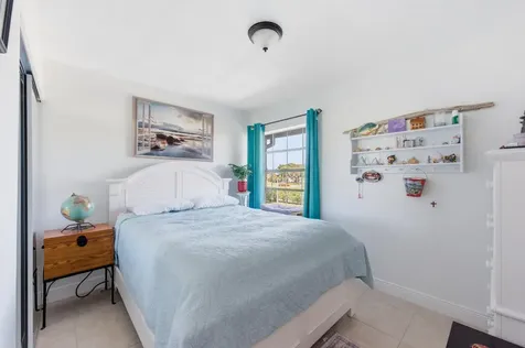 304 Liberty Court Deerfield Beach FL 33442