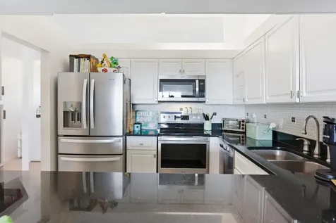 304 Liberty Court Deerfield Beach FL 33442