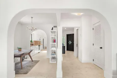 7820 Hawthorne Avenue Miami Beach FL 33141