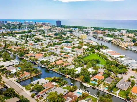 7820 Hawthorne Avenue Miami Beach FL 33141