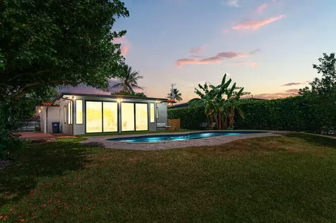 7820 Hawthorne Avenue Miami Beach FL 33141