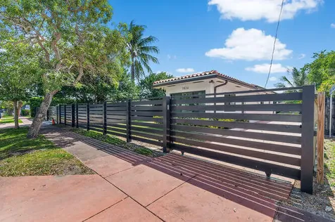 7820 Hawthorne Avenue Miami Beach FL 33141