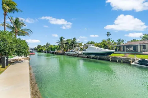 7820 Hawthorne Avenue Miami Beach FL 33141