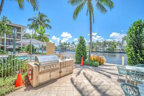 1015 Spanish River Road Boca Raton FL 33432