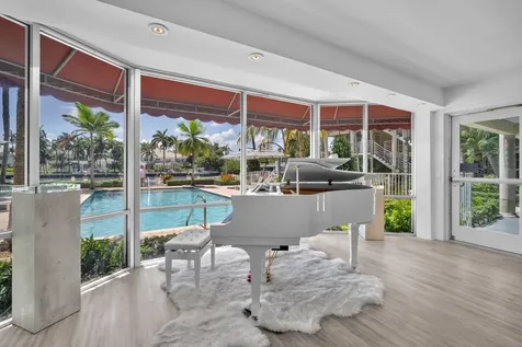 1015 Spanish River Road Boca Raton FL 33432